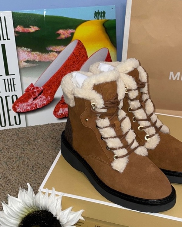 Michael kors fur lined boots best sale