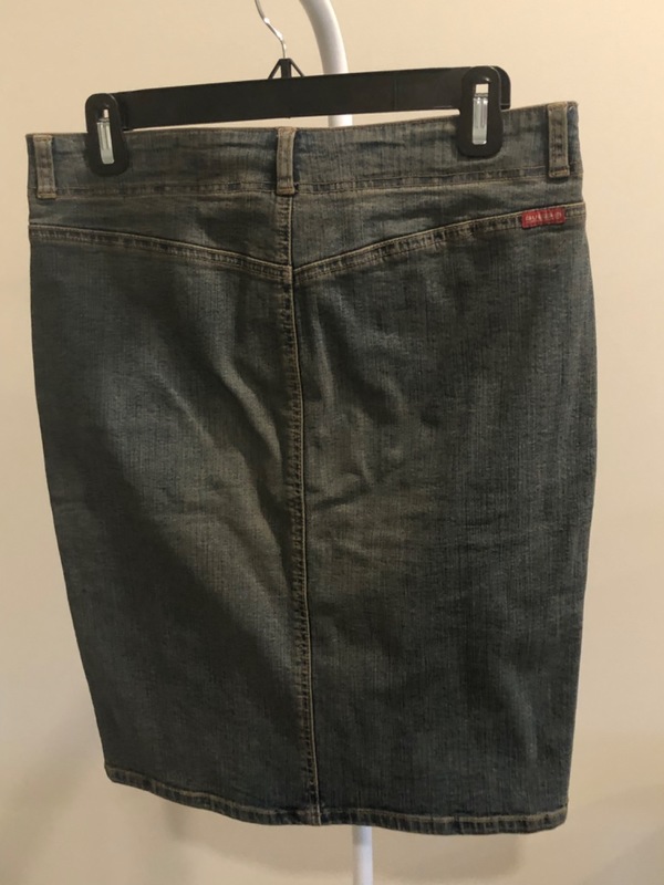 Guess naomi 2025 denim skirt