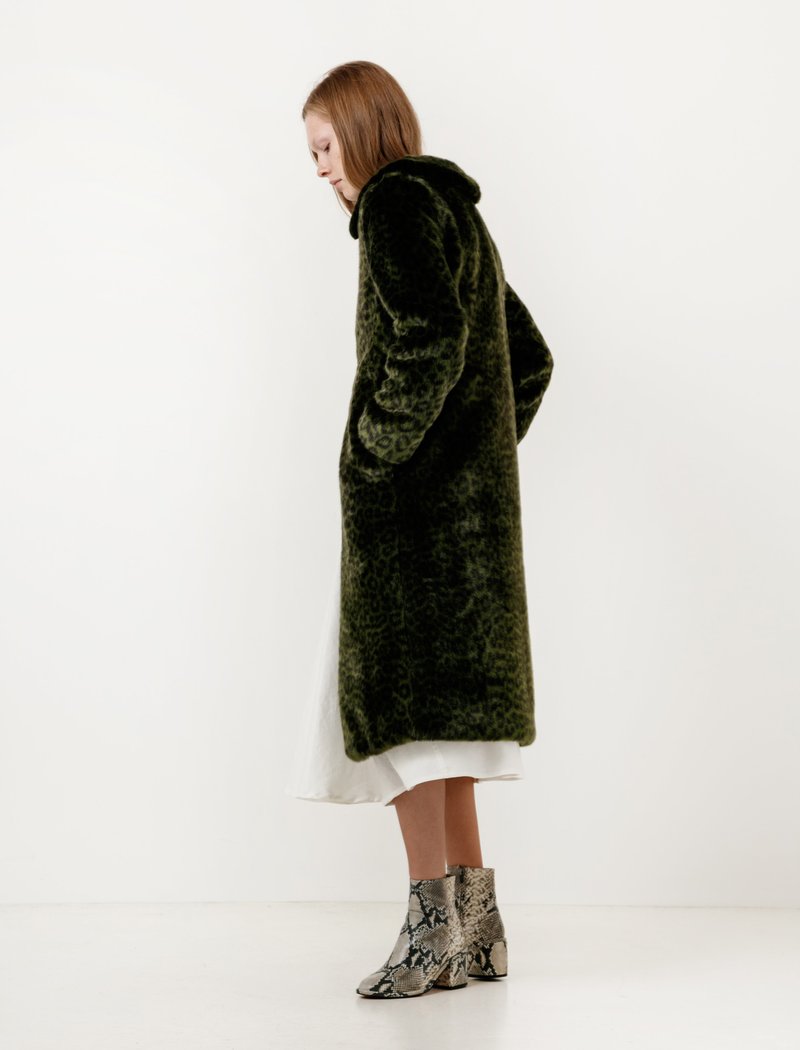 Shrimps Womens Patrick Coat - Moss Green Leopard