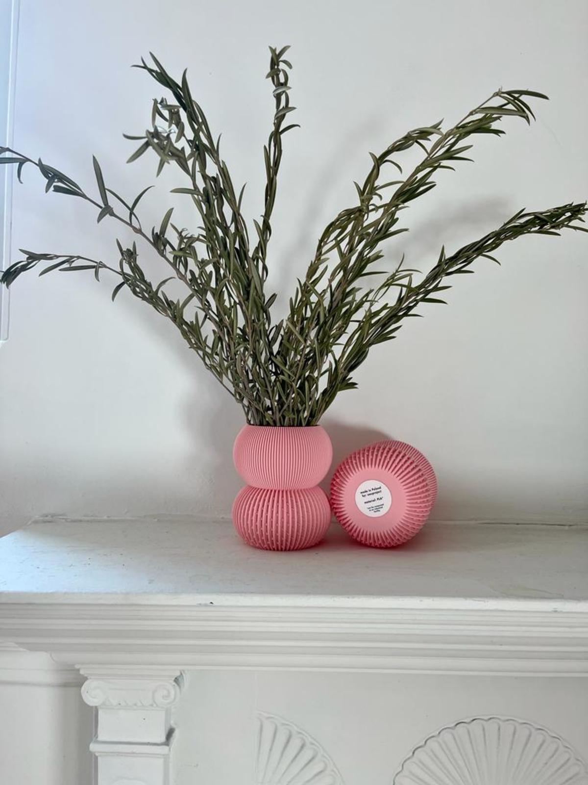 3D Printed S Vases - Image 2 of 7