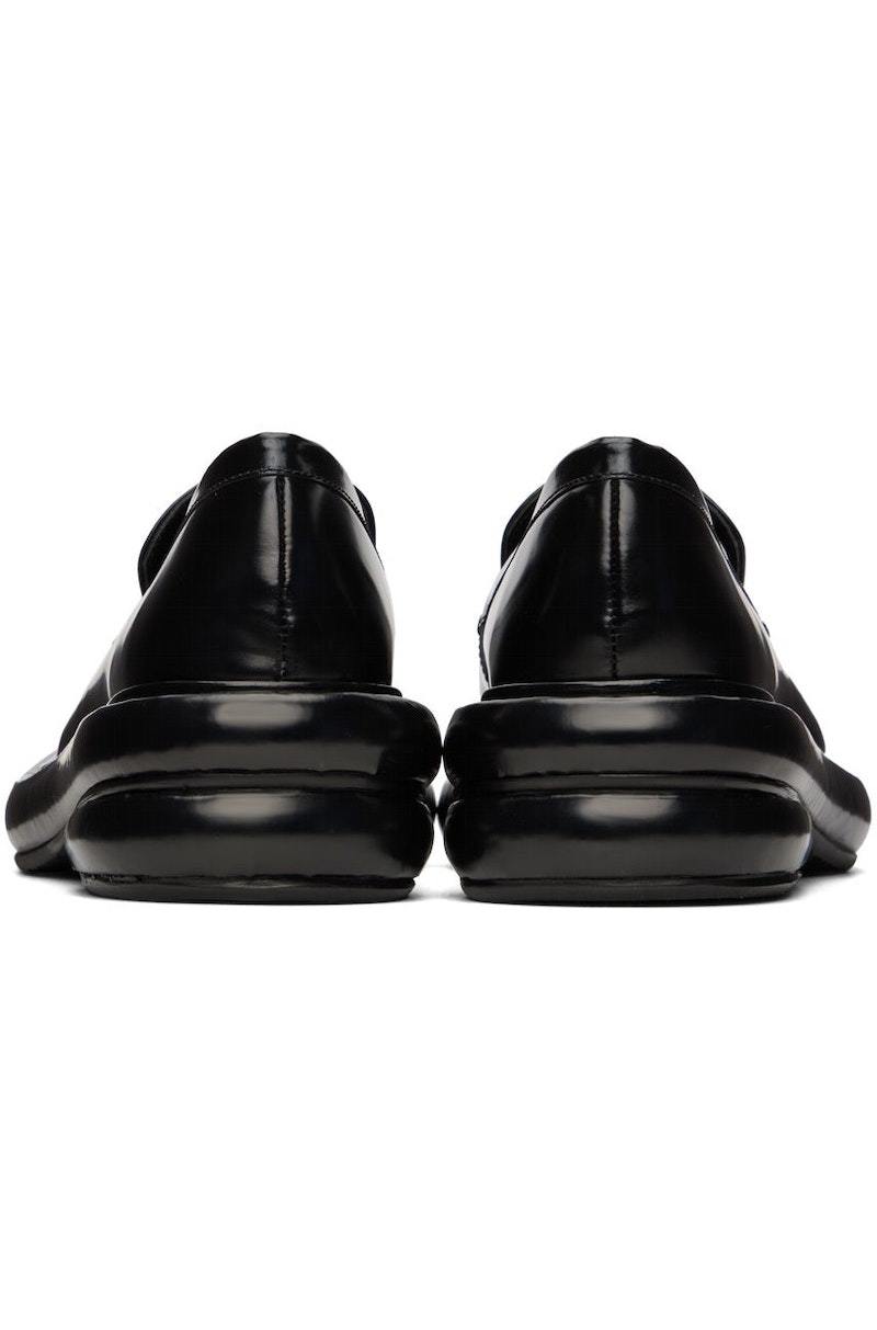【関税込み】Eckhaus Latta ブラック ステッチ ローファー Eckhaus Latta Latta ローファー | ブラック | FARFETCH JP