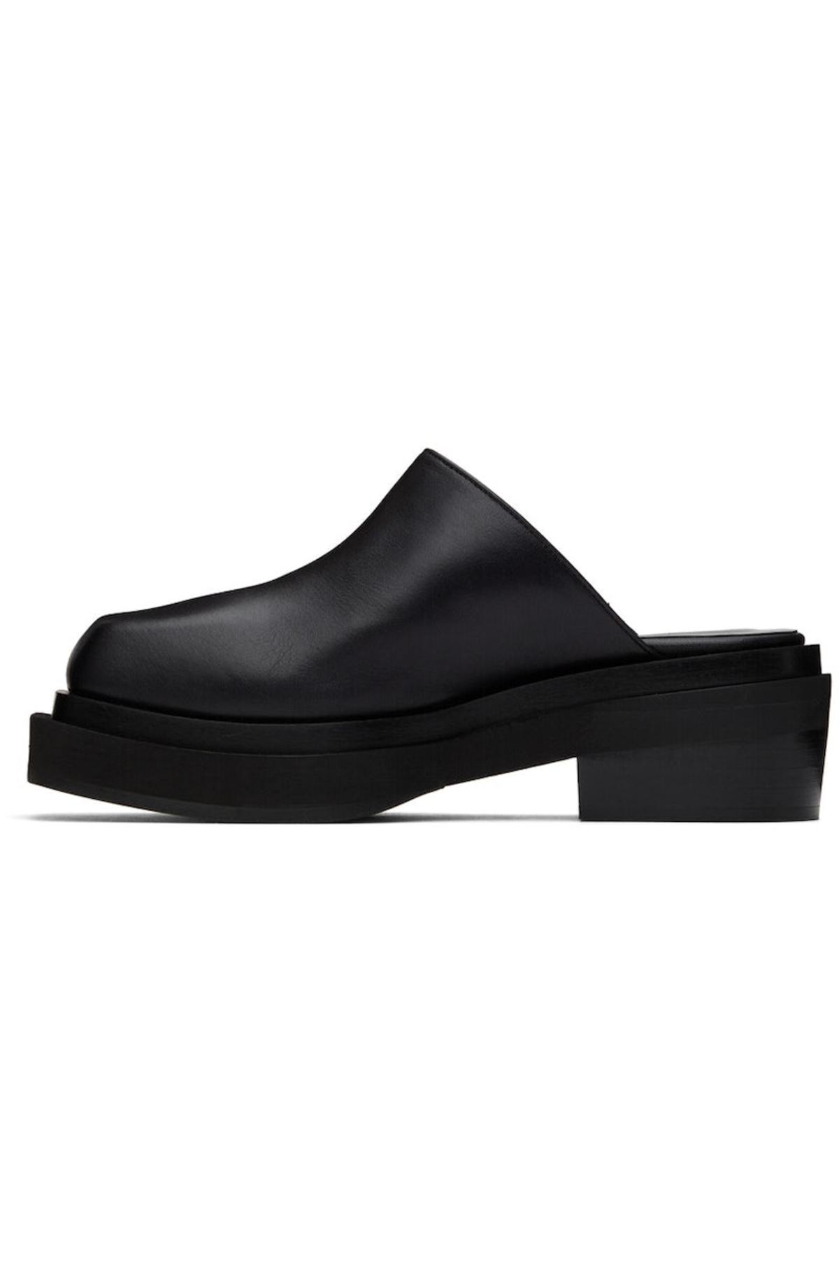 靴 Eckhaus Latta zoe clog m black leather Eckhaus Latta Black Zoe Clogs | Garmentory