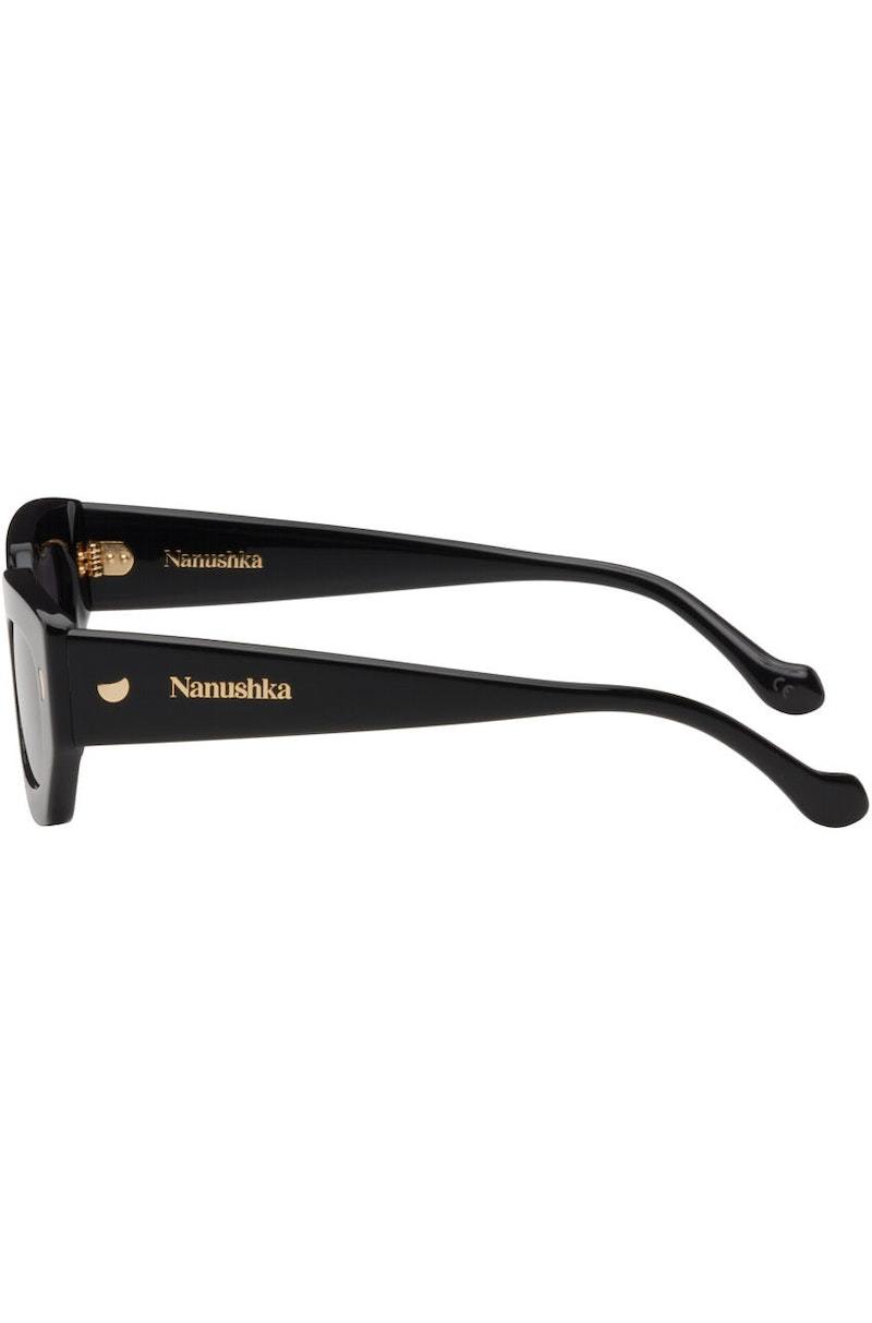 【関税込み】Nanushka ブラック Kadee サングラス Nanushka Kadee Sunglasses - Black | Garmentory