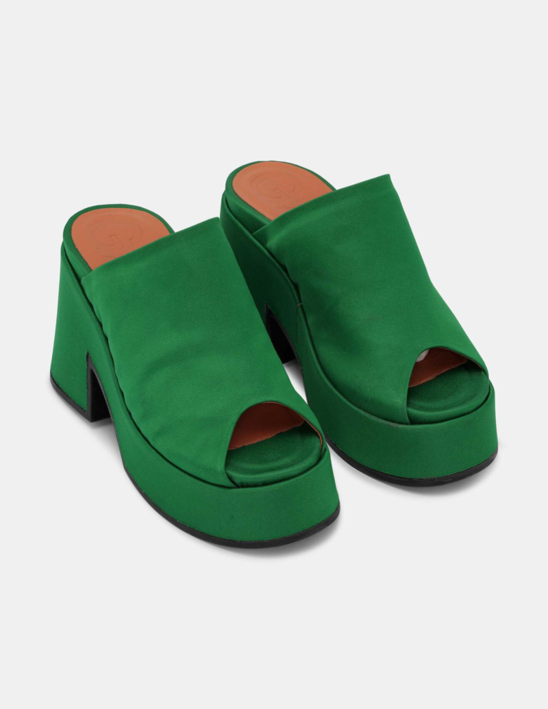 【関税込み】Green Recycled Rubber Retro Mules Ganni Retro Platform Wedge Mule - Kelly Green | Garmentory