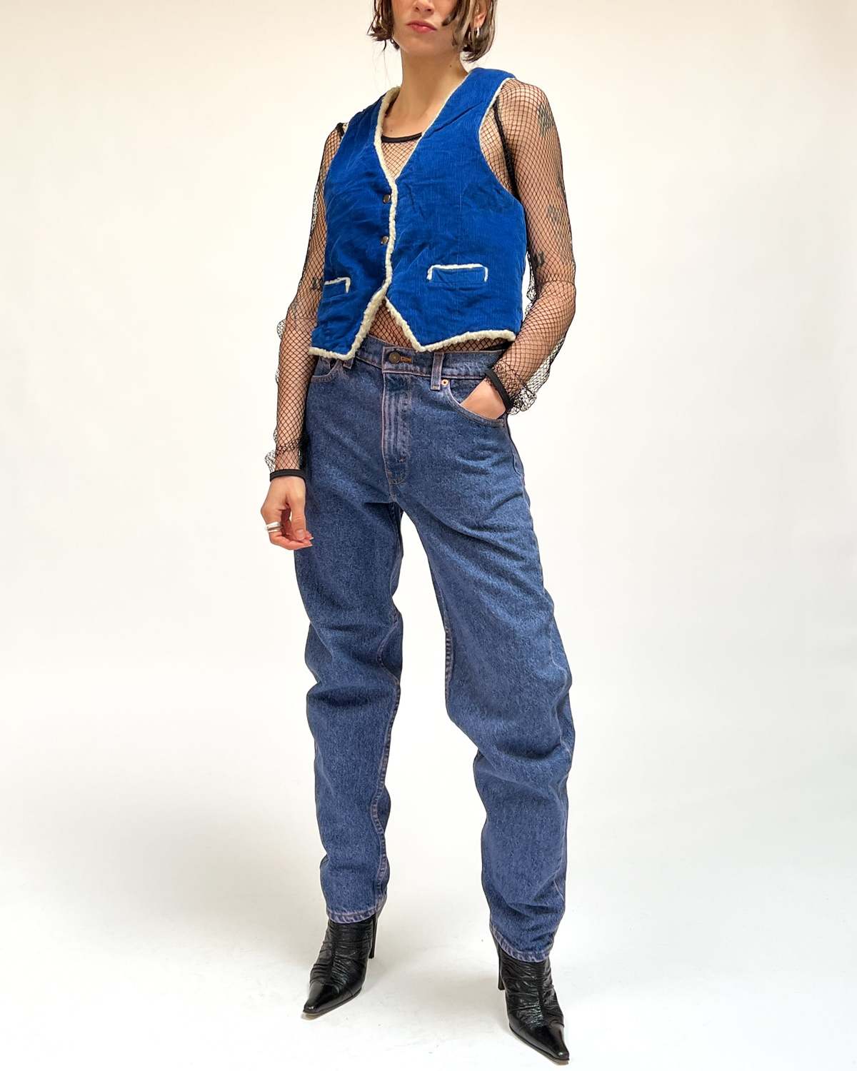 BLAIR VEST (NAVY CORDUROY)