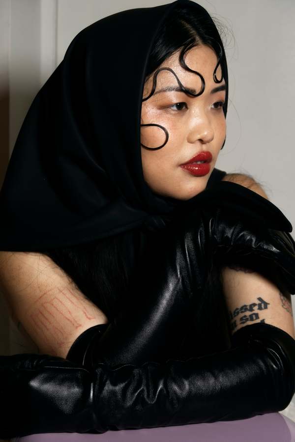 Hozen Babushka Scarf - Black