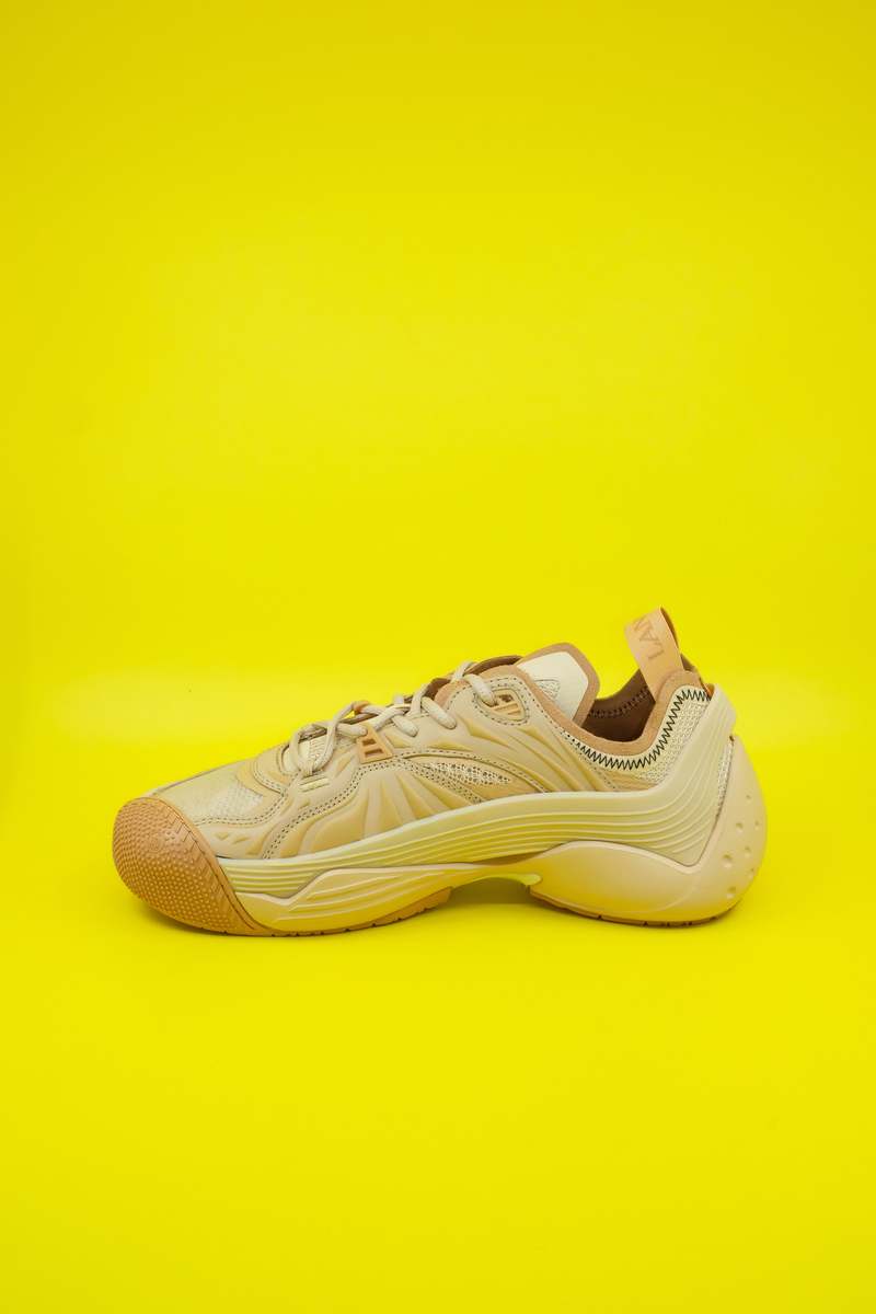 【関税込み】Lanvin ベージュ Flash-X スニーカー Lanvin Nude Flash X Sneakers - Beige | Garmentory