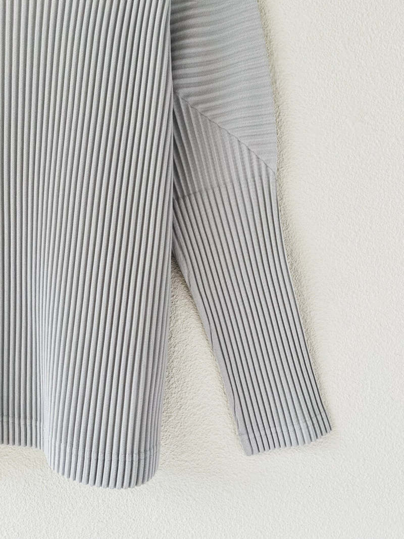 Issey Miyake Homme Plisse Top - Light Grey
