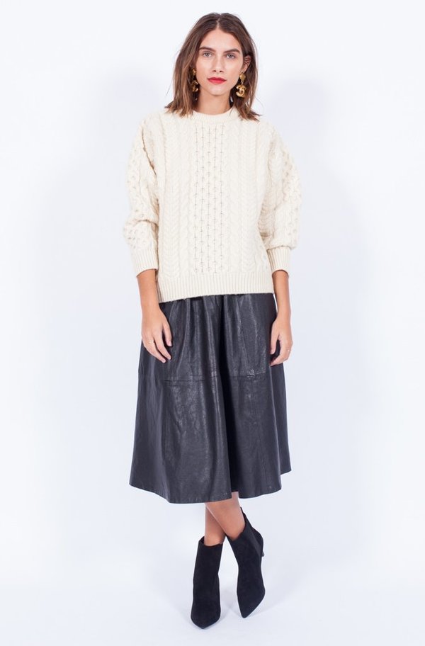 FISHERMAN ARAN CABLE SWEATER (MEDIUM) FISHERMAN ARAN CABLE SWEATER (MEDIUM)