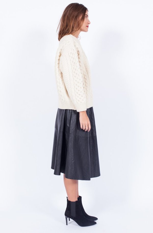FISHERMAN ARAN CABLE SWEATER (MEDIUM) FISHERMAN ARAN CABLE SWEATER (MEDIUM)