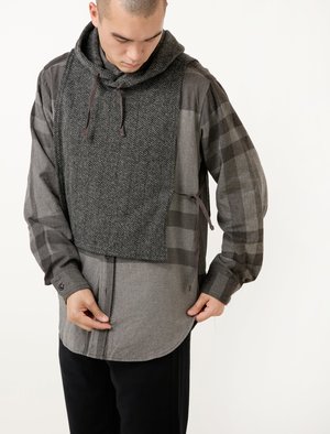 小物 ENGINEERED GARMENTS HOODED INTERLINER Engineered Garments Hooded Interliner - Grey Herringbone | Garmentory
