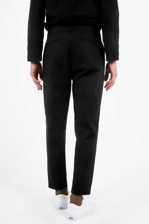 Devaux - Carrot Fit Pant - Cotton Poplin Devaux - Carrot Fit Pant - Cotton Poplin
