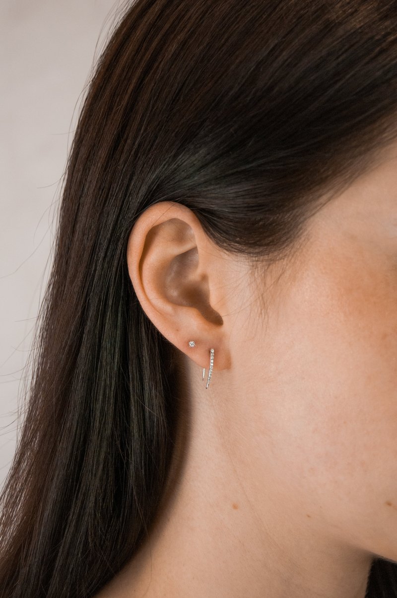 Gabriela Artigas Prong Diamond Earrings - Silver/Gold