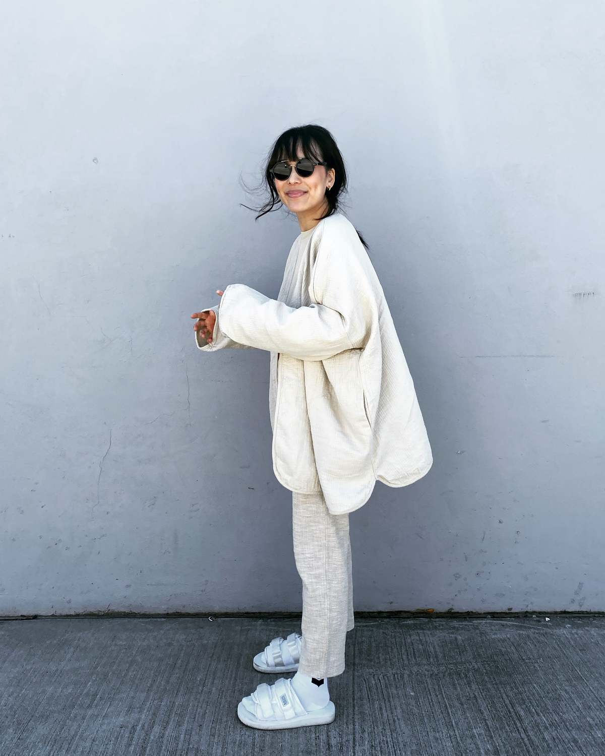 suicoke moto white