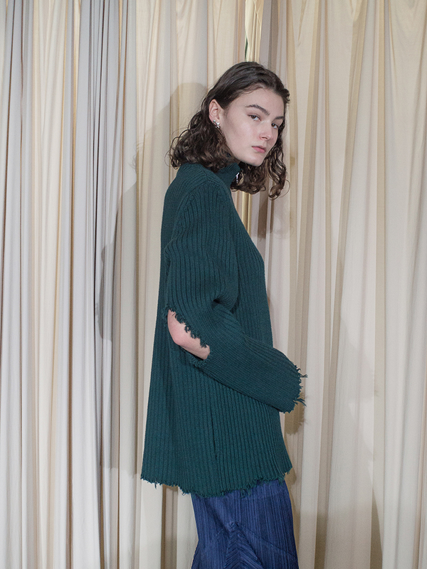 Unisex MM6 Maison Margiela Destroyed Zip Up Sweater - Dark Green