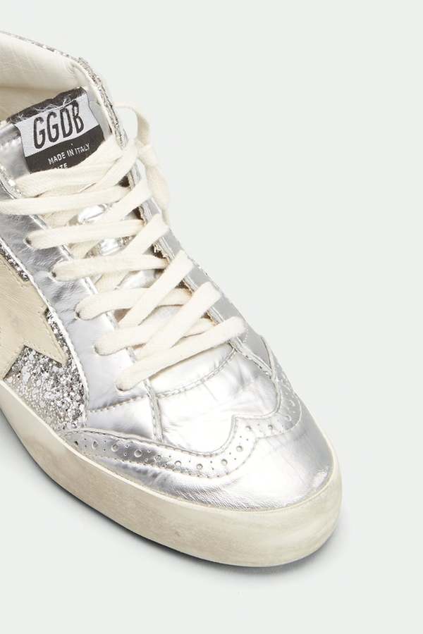 【送料&関税込】Golden  Star Glittered Lace-up Sneakers Clare Gold Glitter Star Lace-up Sneakers | Jane.com