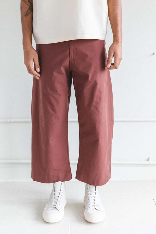 パンツ STUDIO NICHOLSON BOSUN BOSUN PANTS IN CHESTNUT POWDERED COTTON | Garmentory