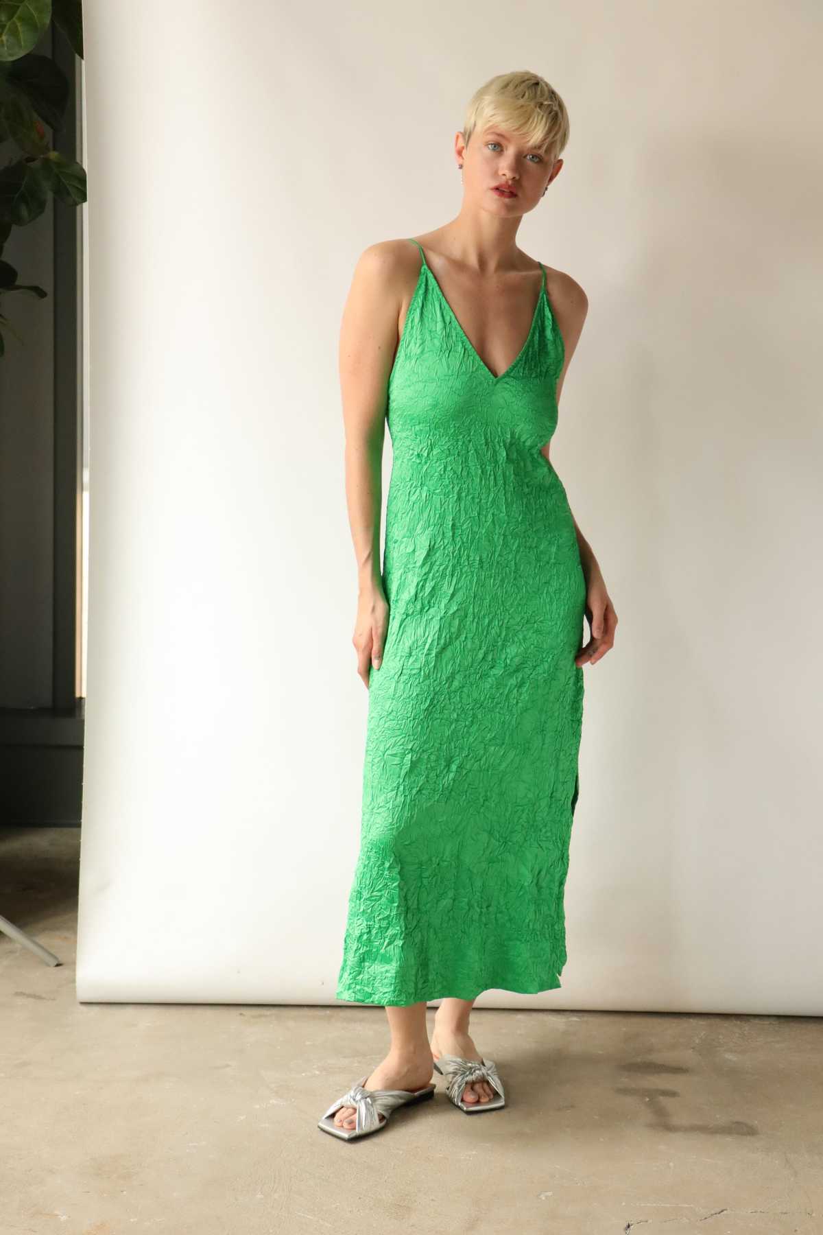 【お値下げ検討】GANNI Crinkled satin midi dress お値下げ検討】GANNI Crinkled satin midi dress