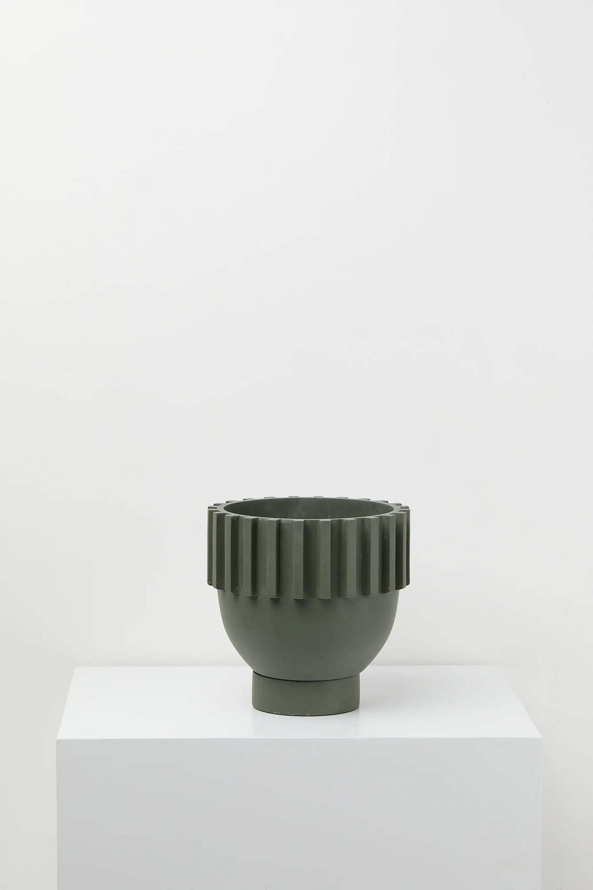 Capra Designs Solstice Planter - Image 10 of 12