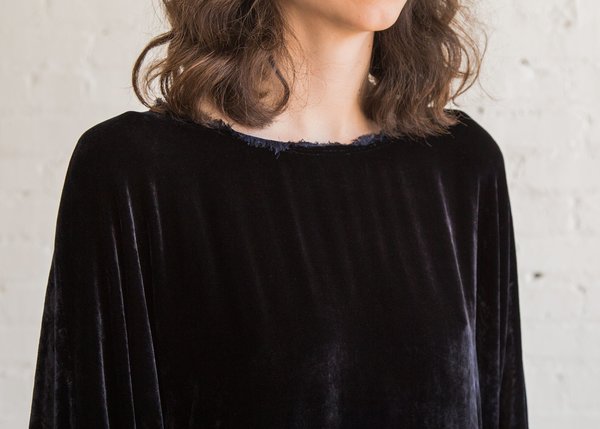 Raquel Allegra Dolman Top in Midnight Raquel Allegra Dolman Top in Midnight