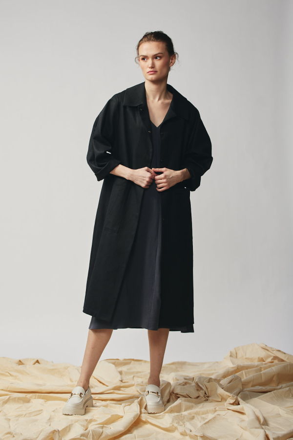 Devlyn Van Loon Raglan Overcoat - Black Canvas