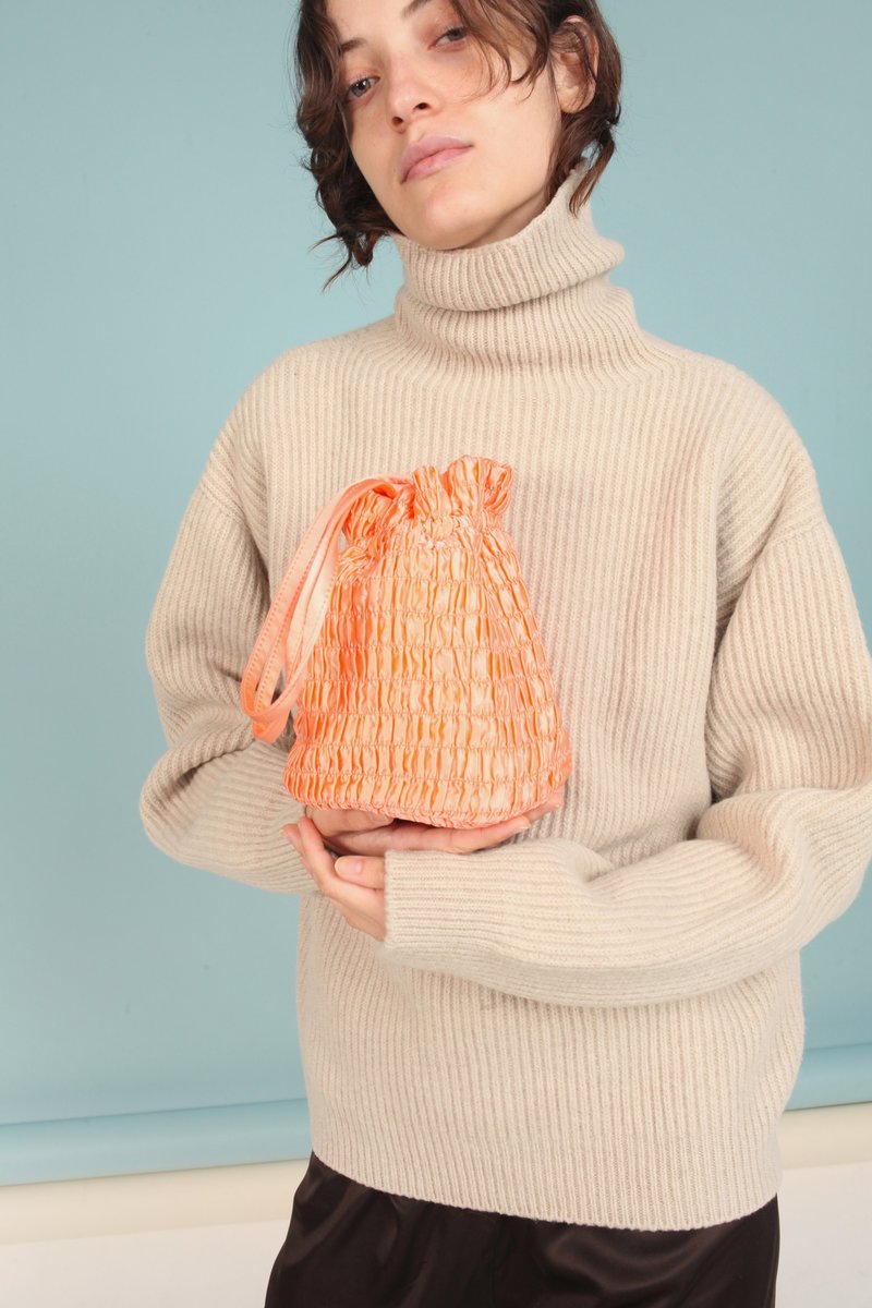 ｈａｉ(ハイ)　Puff Gina Bag HAI PUFF GINA BAG LIGHT BLUE – inNEOSS