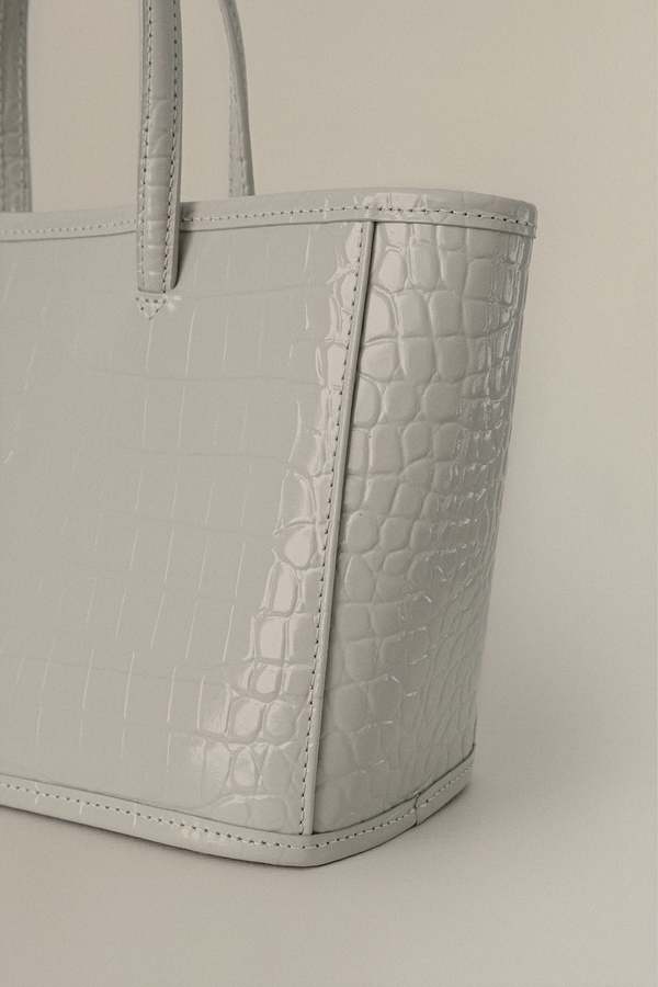 NOTHING WRITTEN Ain Croco Tote Bag - Salt/Black | Garmentory