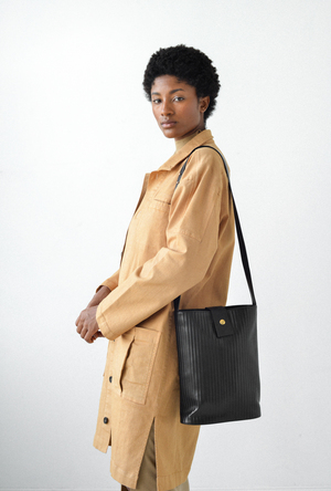 Pari Desai Huston Slim Bag Pari Desai Huston Slim Bag