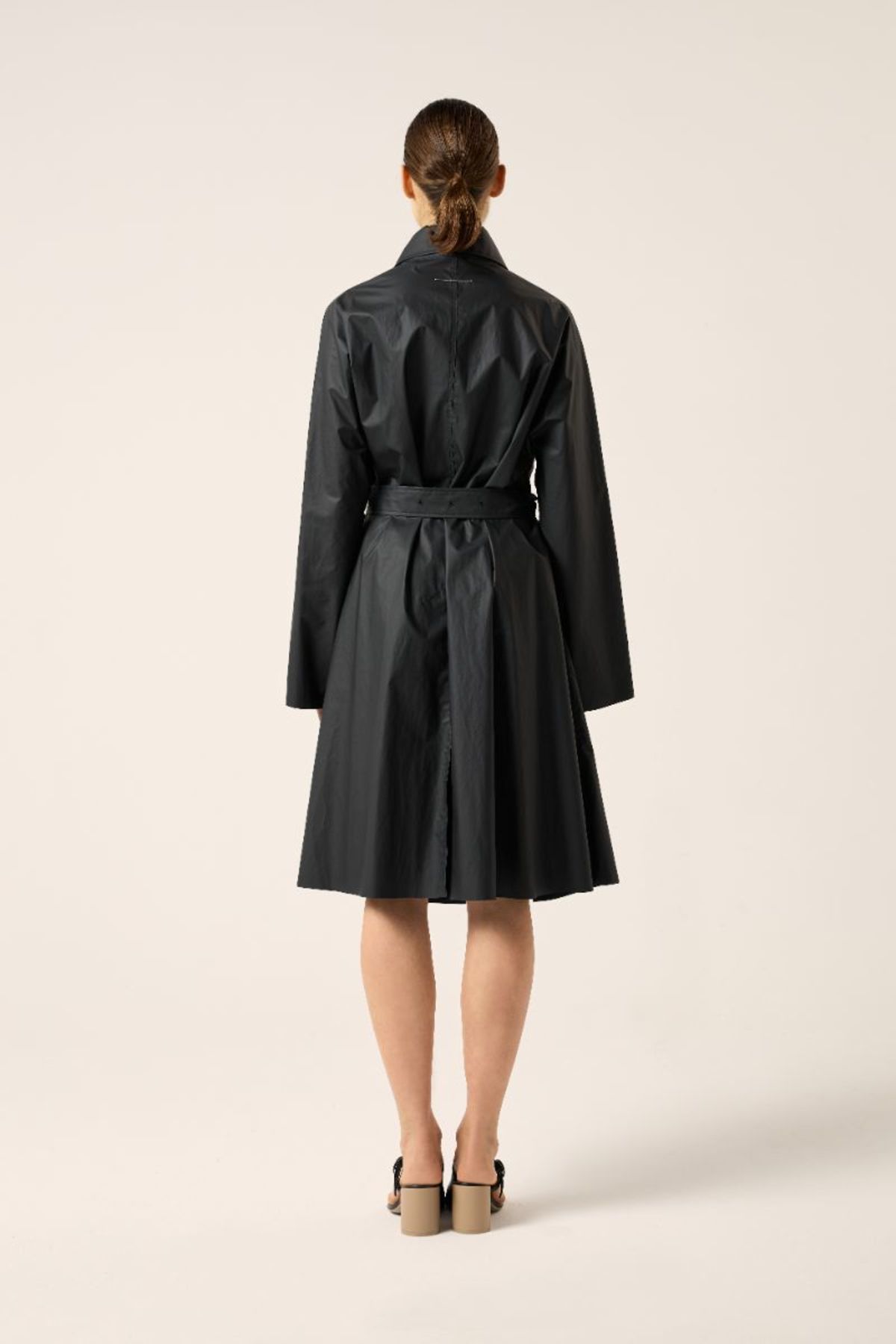 【送料&関税込】MM6 Maison Margiela Midi Belted Coat Mm6 By Maison Margiela Midi Coat With Belt – Beige | ShopSimon