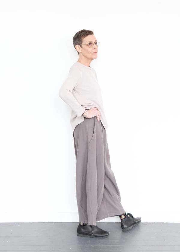 Eleven Stitch | Rib Crop Pant in Black