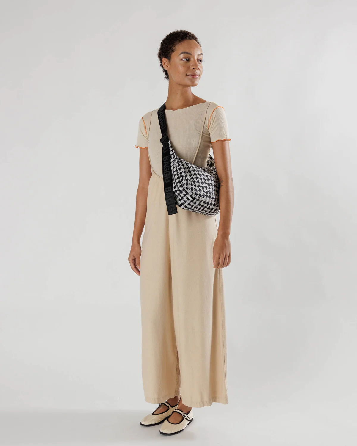 BAGGU Medium Nylon Crescent Bag - Black/White Gingham