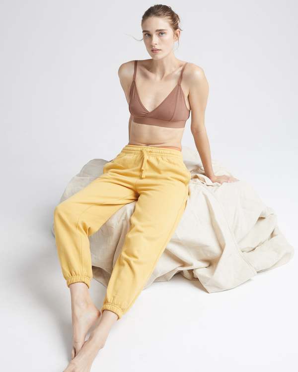 Richer Poorer Women's Recycled Fleece Classic Sweatpant