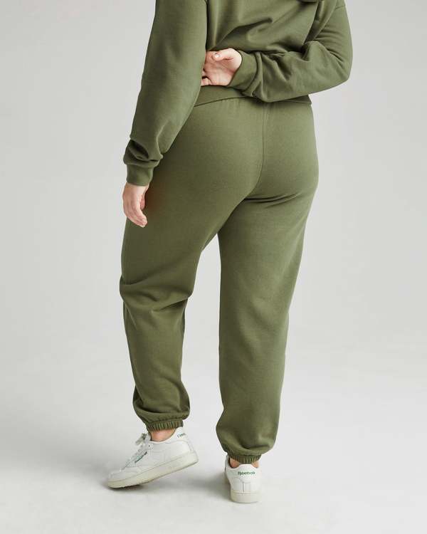 Richer Poorer Women's Recycled Fleece Classic Sweatpant