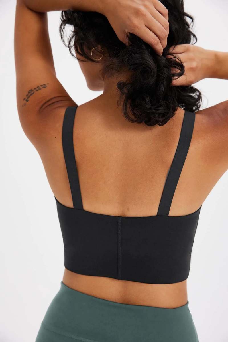 【関税込み】Girlfriend Collective グリーン Mia スポーツブラ Girlfriend Collective Mia Bra - Black | Garmentory