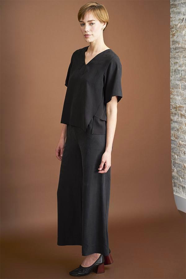Elise Ballegeer Beate Top - Black Elise Ballegeer Beate Top - Black