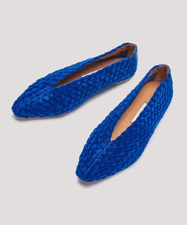 新品 miista ミスタ LEAHフラットシューズ 定価約3.6万円 Miista Blue Velvet Leah Flat | Garmentory