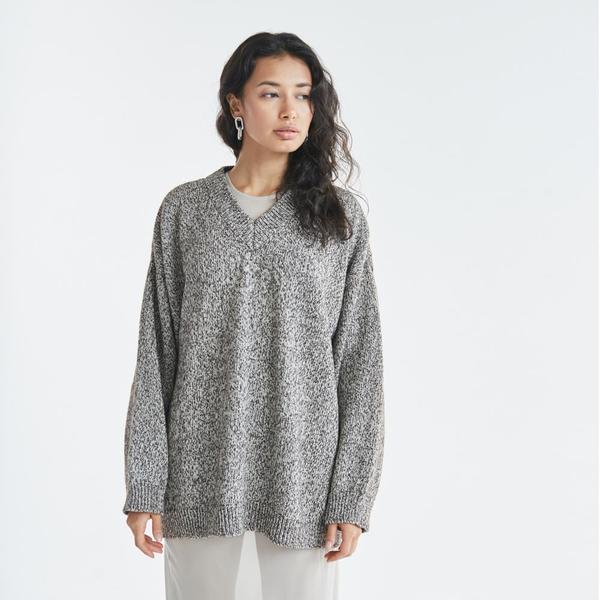 Baserange Beasley V Neck Pullover Baserange Beasley V Neck Pullover