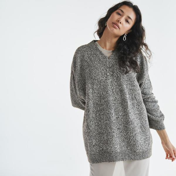Baserange Beasley V Neck Pullover Baserange Beasley V Neck Pullover