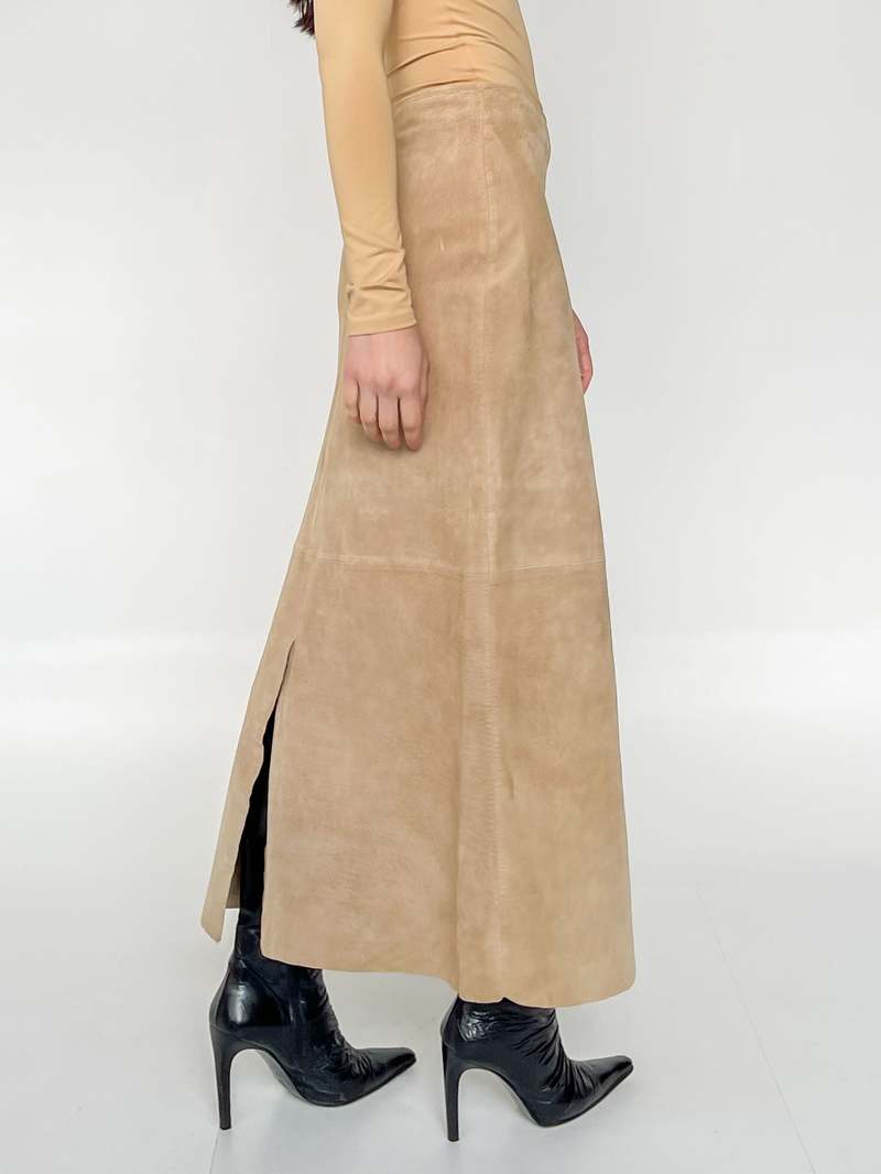 スカート MONOHA Suede wrap skirt camel Suede wrap skirt (light beige / camel / gray) : MONOHA
