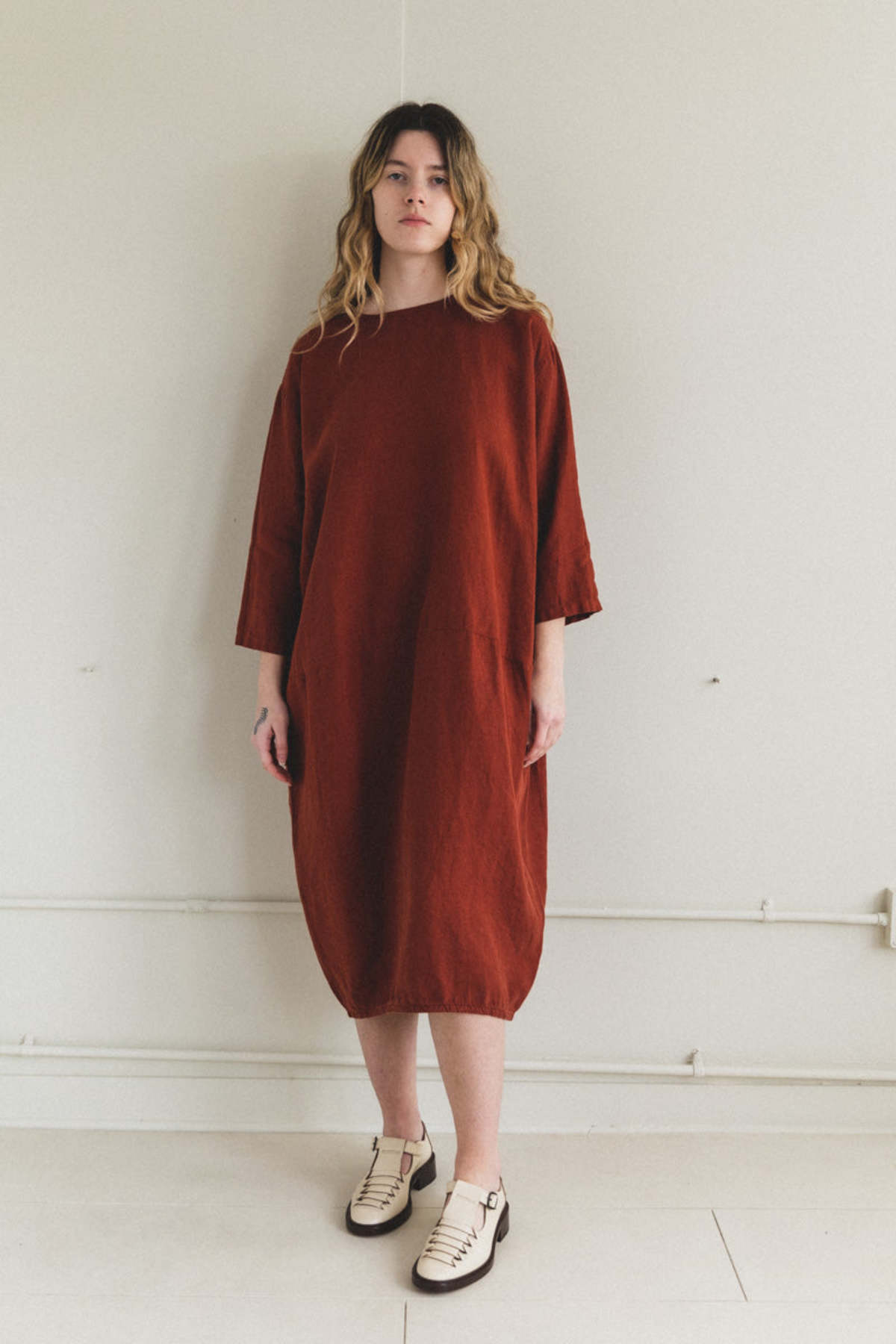 Black Crane Linen Long Bud Dress - Brick | Garmentory Black Crane Linen Long Bud Dress - Brick | Garmentory