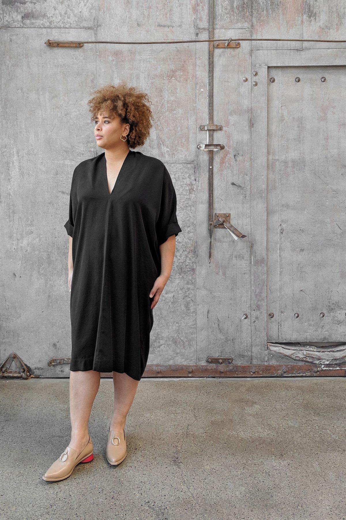 Hackwith Design House Plus Size Raw Finish Cocoon Dress - Black - Image 1 of 4