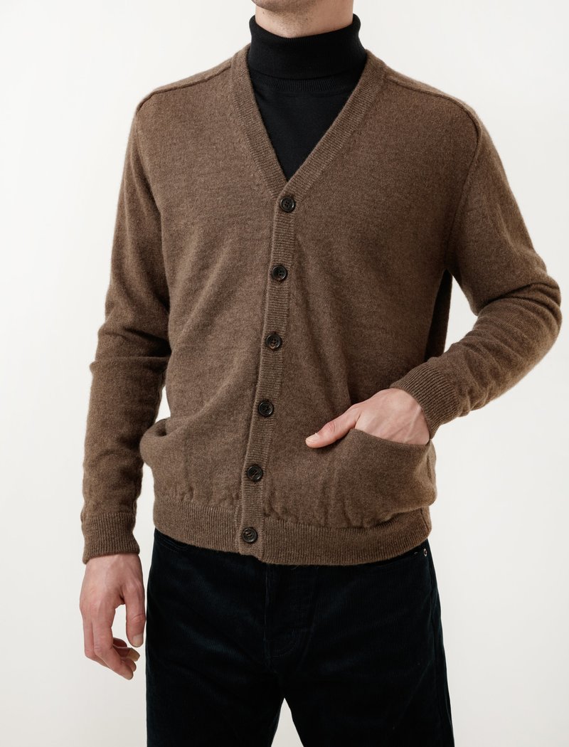 Niuhans Yak Wool V-Neck Cardigan - Dark Brown
