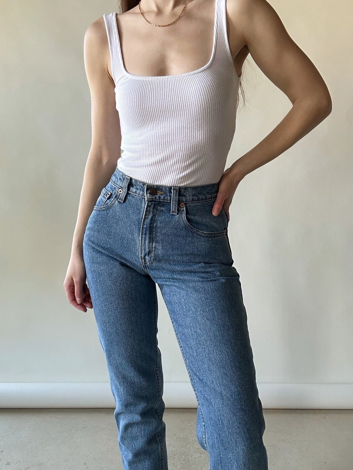 550 Levi 26x28 - Image 4 of 5