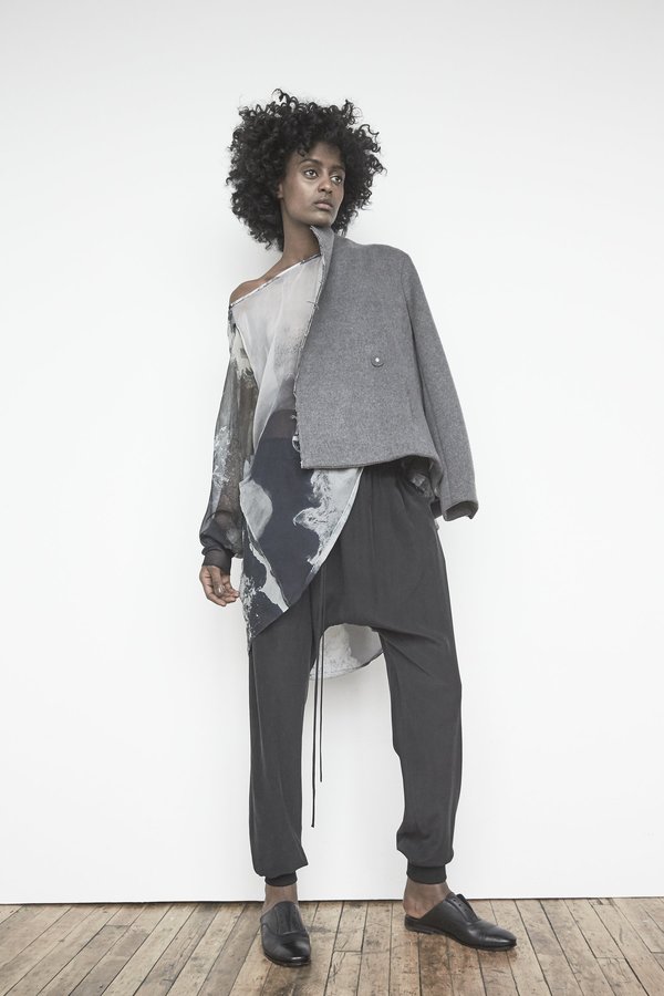 KES Cropped Minimal Wool Coat KES Cropped Minimal Wool Coat