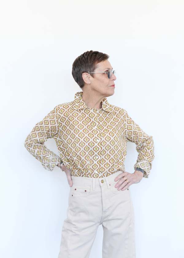 Auntie Oti Button Shirt - Wallpaper