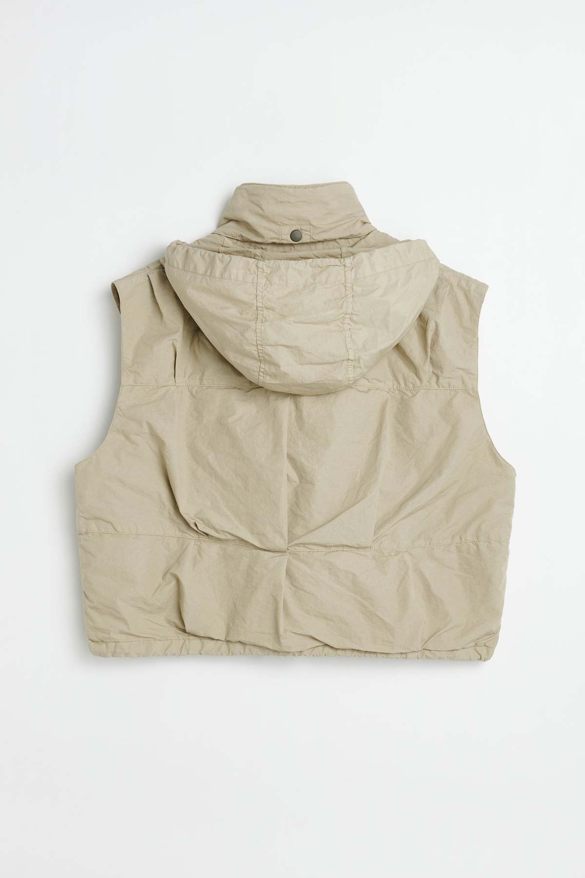 Our Legacy CROPPED EXHALE PUFFA VEST - METALLIC SAND | Garmentory