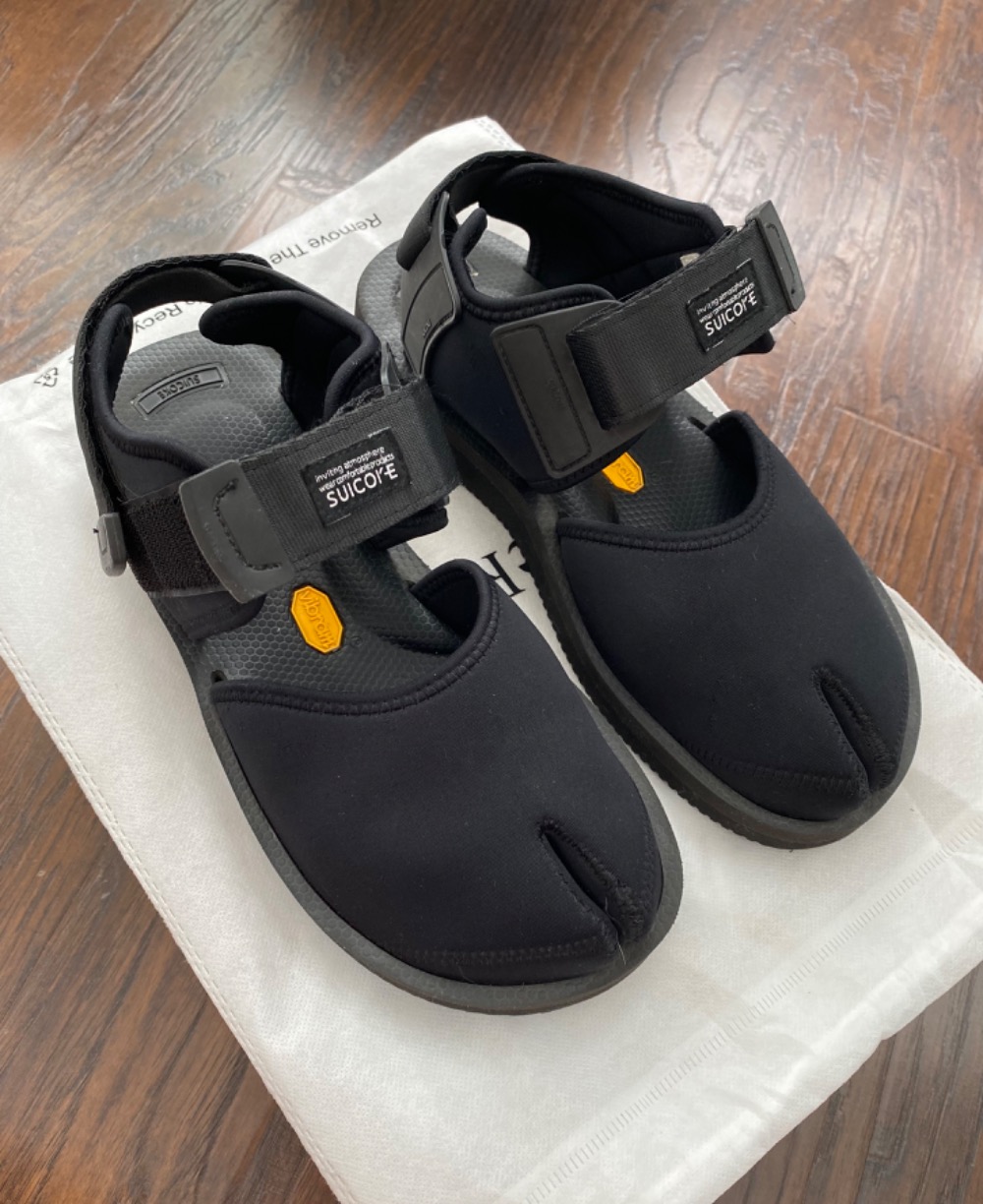 Suicoke bita v online sandal