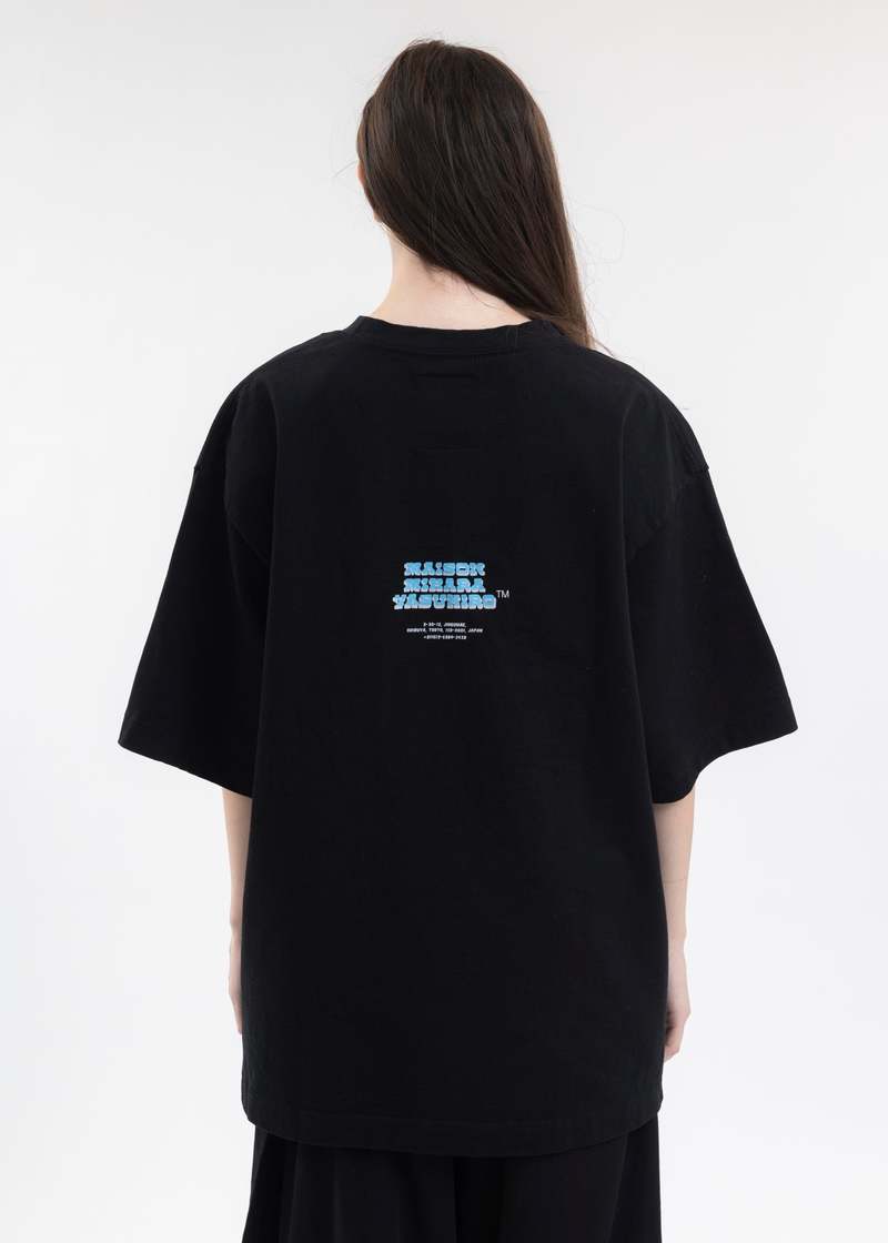 存在感を放つ【MIHARAYASUHIRO】Black Cotton Oversize T-shirt 23903143_55371069_1000.jpg