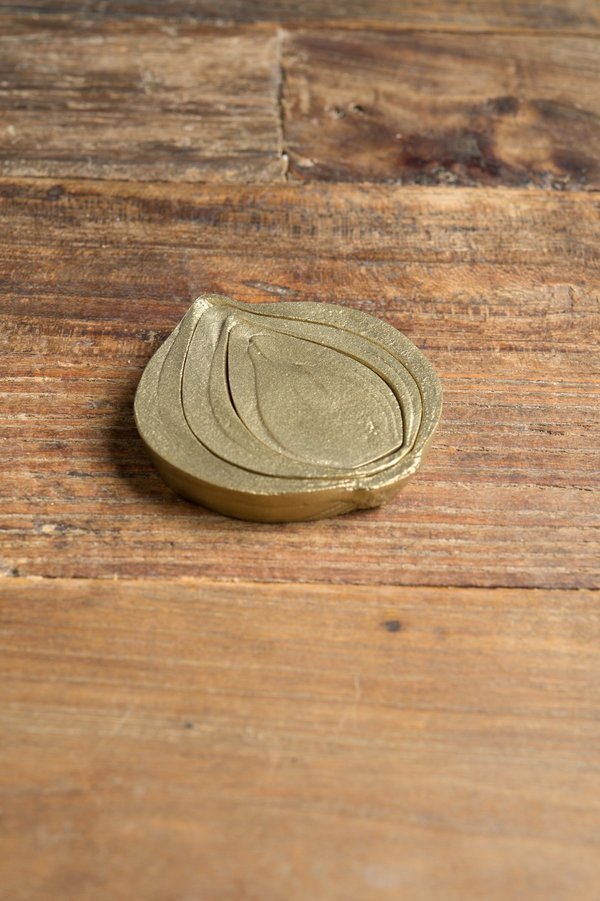 Saikai Toki Trading Inc. Brass Trivet Onion - Thumbnail 3