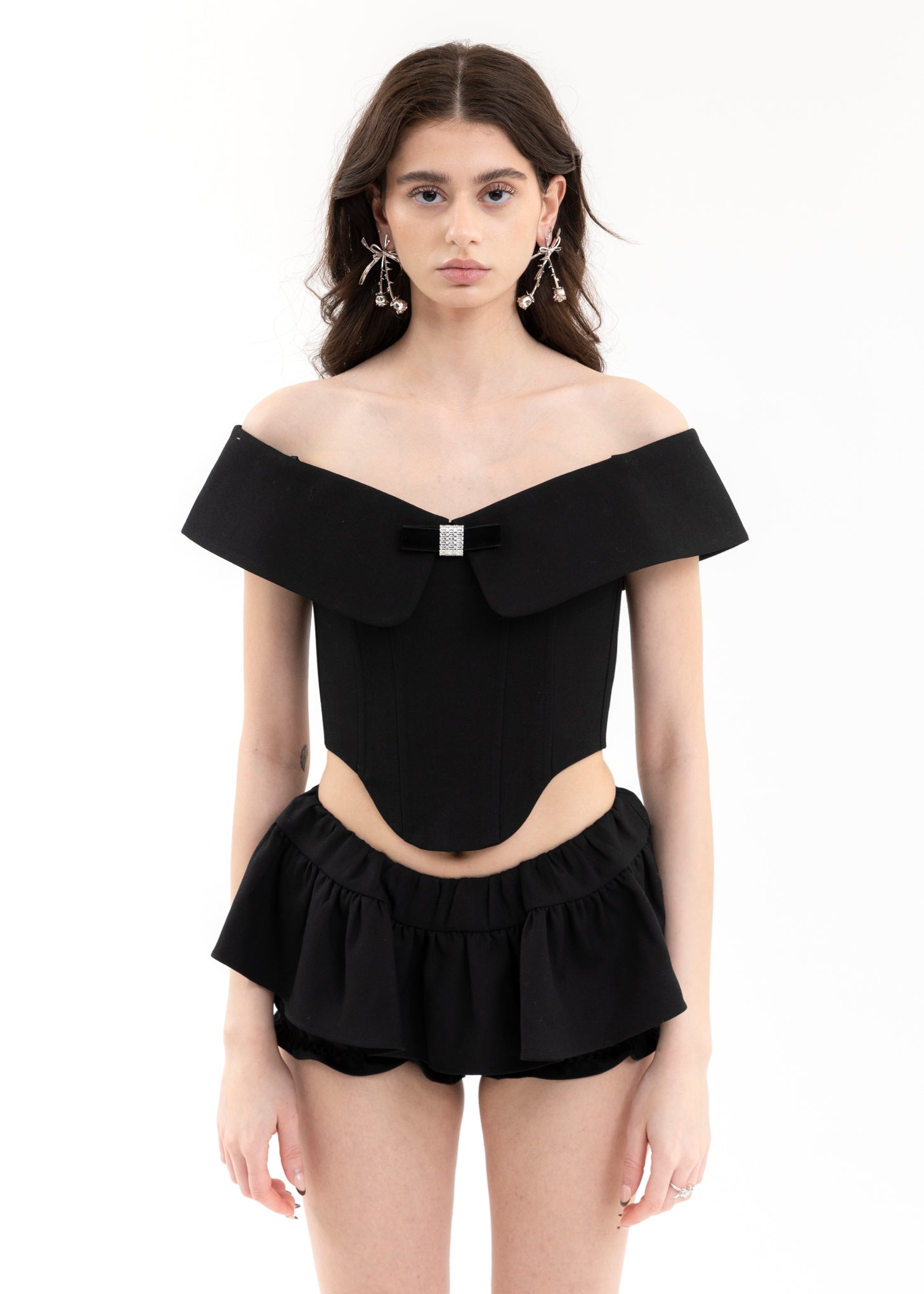 shushu/tong ブラックビスチェ　トップス Shushu/Tong Off Shoulder Corset Top - Black | Garmentory